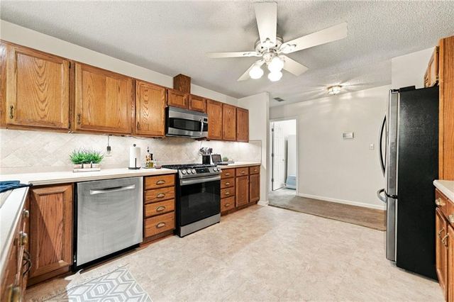 5011 Peach Mountain Circle, Gainesville, GA 30507