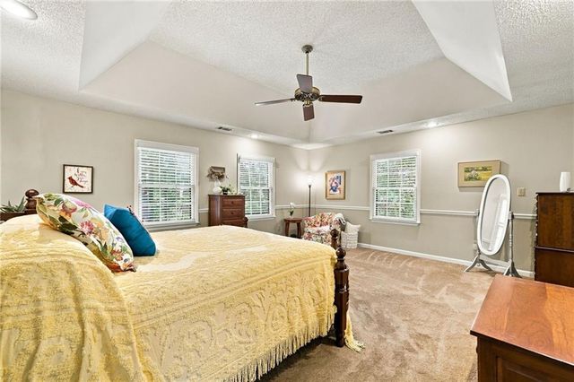 5011 Peach Mountain Circle, Gainesville, GA 30507
