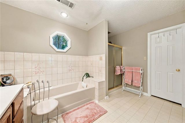 5011 Peach Mountain Circle, Gainesville, GA 30507
