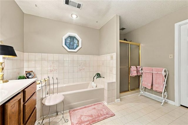 5011 Peach Mountain Circle, Gainesville, GA 30507