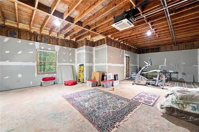 5011 Peach Mountain Circle, Gainesville, GA 30507
