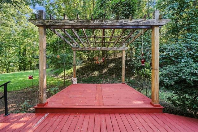5011 Peach Mountain Circle, Gainesville, GA 30507