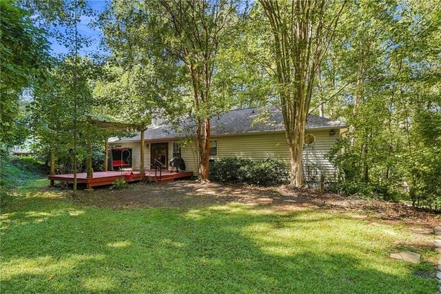5011 Peach Mountain Circle, Gainesville, GA 30507