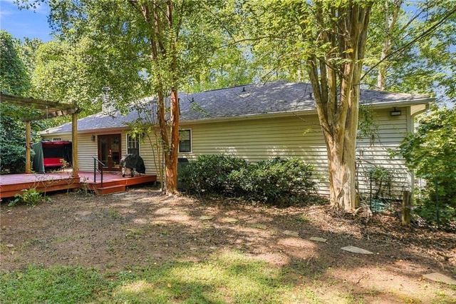 5011 Peach Mountain Circle, Gainesville, GA 30507