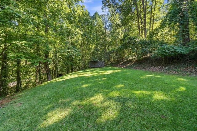 5011 Peach Mountain Circle, Gainesville, GA 30507