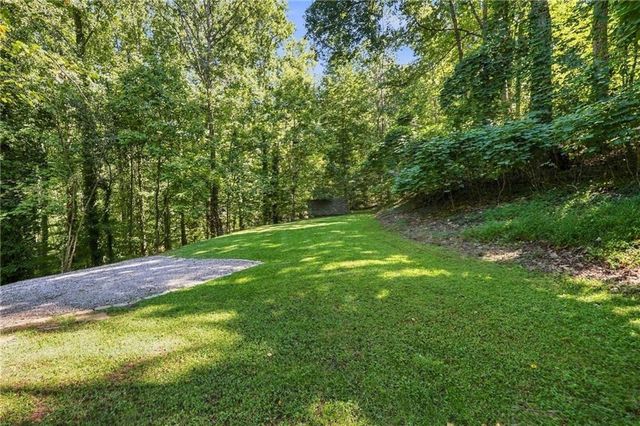 5011 Peach Mountain Circle, Gainesville, GA 30507