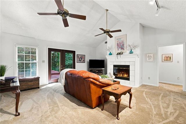 5011 Peach Mountain Circle, Gainesville, GA 30507