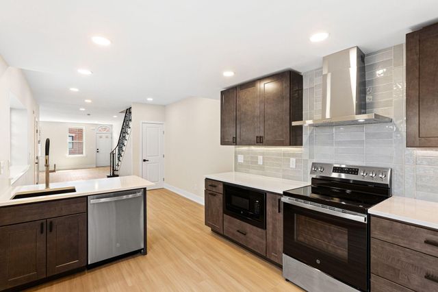 1808 S 8TH ST, Philadelphia, PA 19148