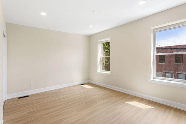 1808 S 8TH ST, Philadelphia, PA 19148