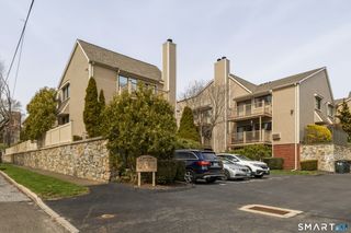 377 Glenbrook Road APT 5, Stamford, CT 06906