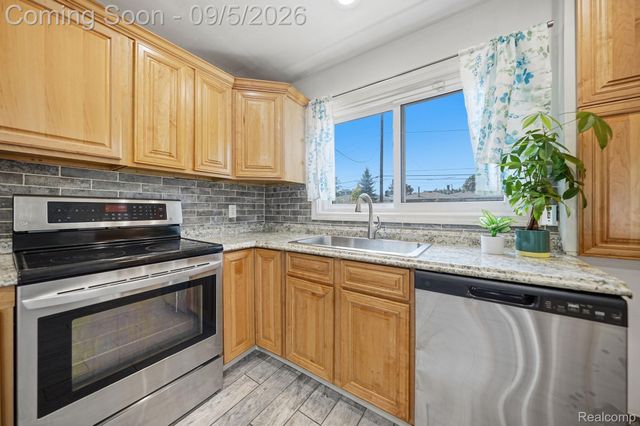 1700 Ackley Avenue, Westland, MI 48186