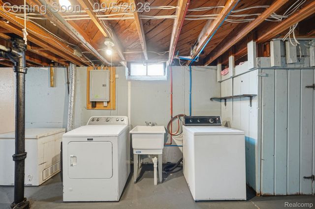 1700 Ackley Avenue, Westland, MI 48186