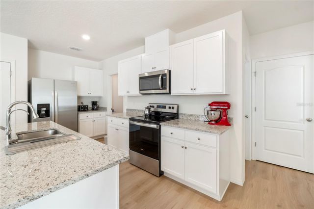 2630 ANGEL FALLS DRIVE, Davenport, FL 33837