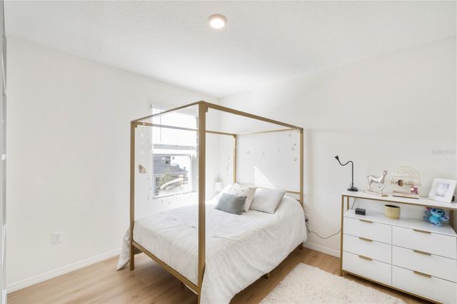 2630 ANGEL FALLS DRIVE, Davenport, FL 33837