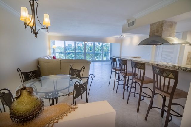 300 E Royal Palm Road 0420, Boca Raton, FL 33432