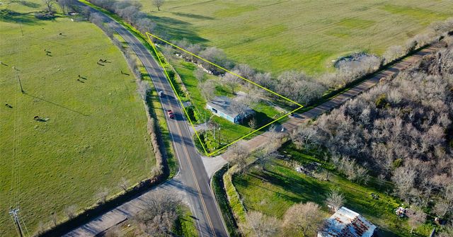 705 W Cedar Creek Parkway, Seven Points, TX 75143