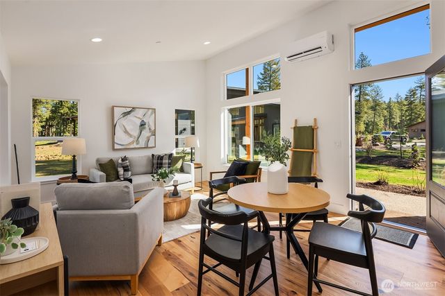 1980 Wanawish Loop, Cle Elum, WA 98922