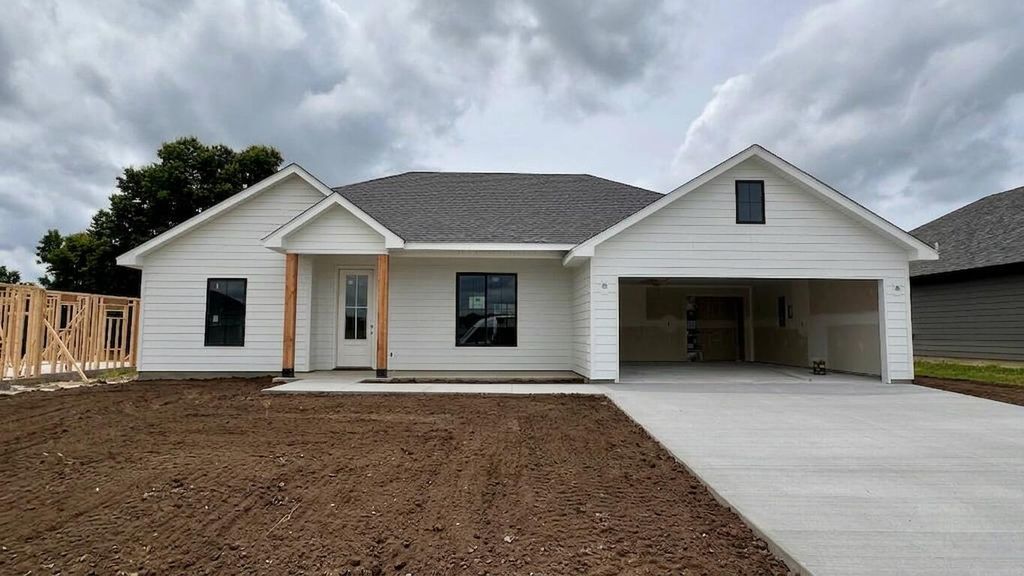 6012 KESTREL LP, Columbia, MO 65202