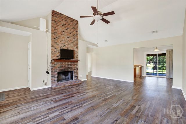 188 Berwick Lakes Boulevard, Pooler, GA 31322