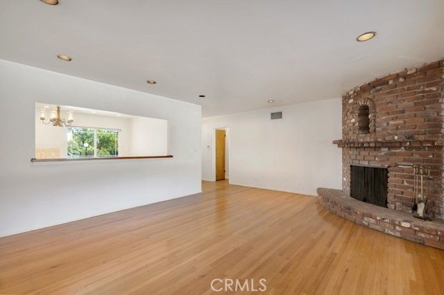 9731 Rathburn, Northridge (los Angeles), CA 91325