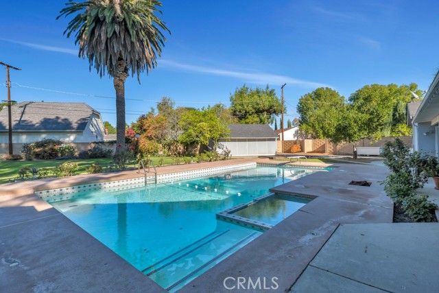 9731 Rathburn, Northridge (los Angeles), CA 91325