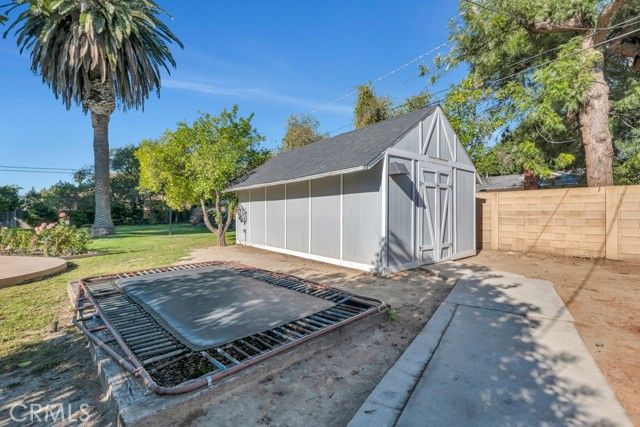 9731 Rathburn, Northridge (los Angeles), CA 91325