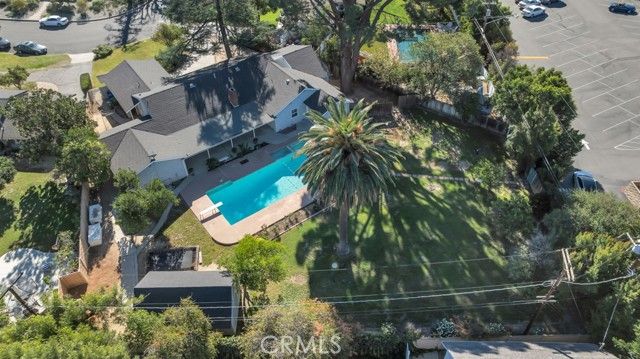 9731 Rathburn, Northridge (los Angeles), CA 91325