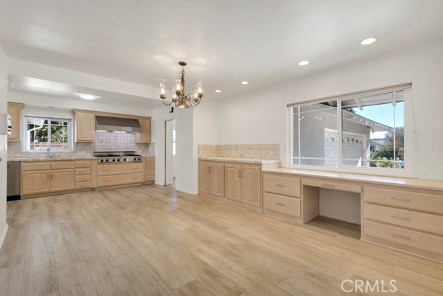 9731 Rathburn, Northridge (los Angeles), CA 91325