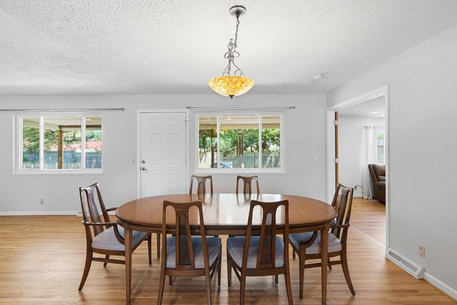 7313 Pickard Avenue NE, Albuquerque, NM 87110