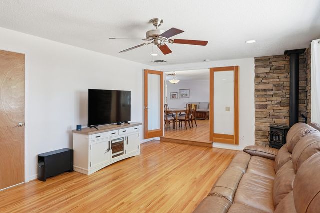 7313 Pickard Avenue NE, Albuquerque, NM 87110