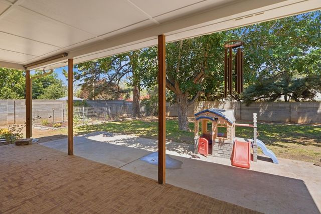 7313 Pickard Avenue NE, Albuquerque, NM 87110