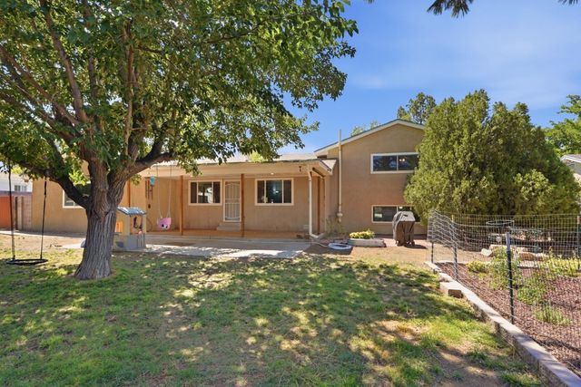 7313 Pickard Avenue NE, Albuquerque, NM 87110