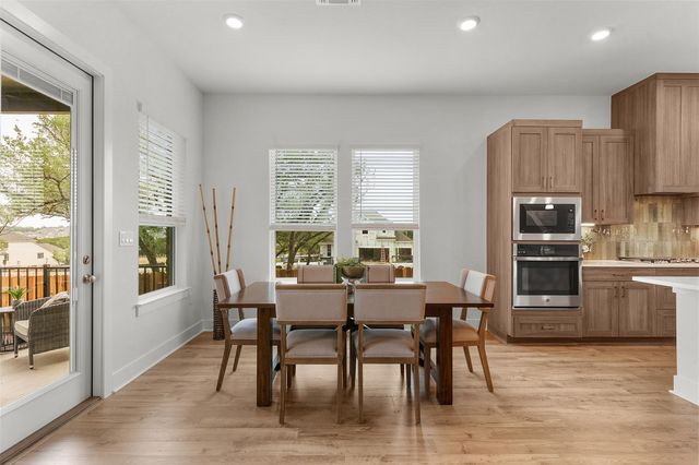 4304 College Square DR, Round Rock, TX 78665
