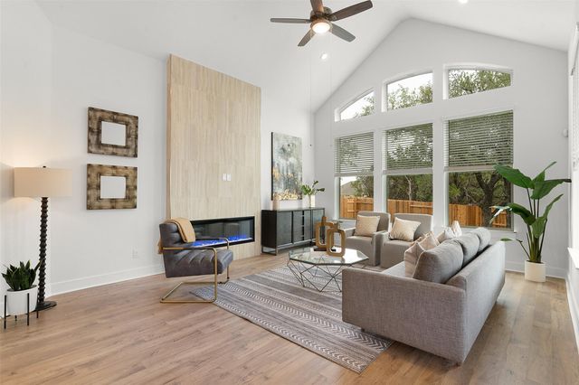 4304 College Square DR, Round Rock, TX 78665