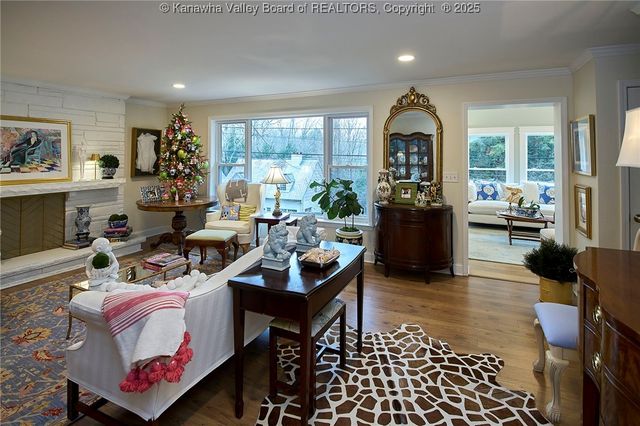 918 Lower Ridgeway Road, Charleston, WV 25314