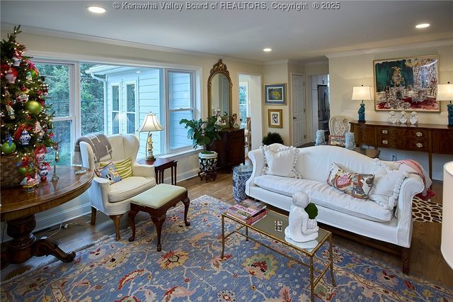 918 Lower Ridgeway Road, Charleston, WV 25314