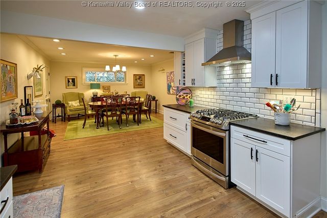 918 Lower Ridgeway Road, Charleston, WV 25314