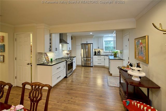 918 Lower Ridgeway Road, Charleston, WV 25314