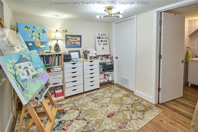 918 Lower Ridgeway Road, Charleston, WV 25314