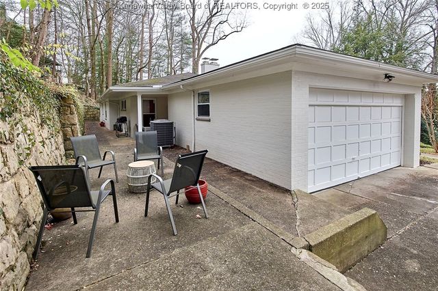 918 Lower Ridgeway Road, Charleston, WV 25314