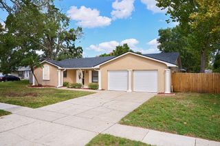 8521 SANDBERRY BOULEVARD, Orlando, FL 32819