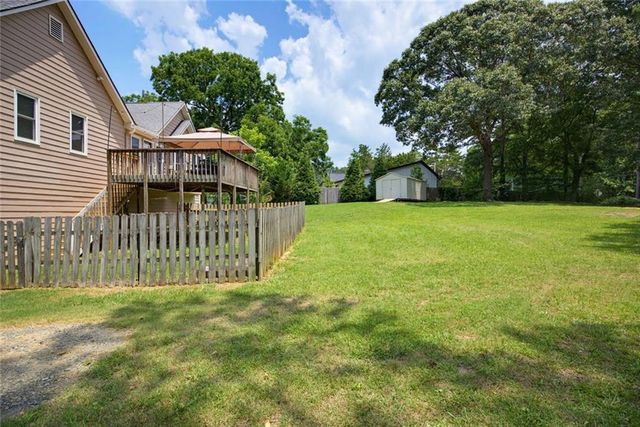 1822 Penrose Court, Powder Springs, GA 30127