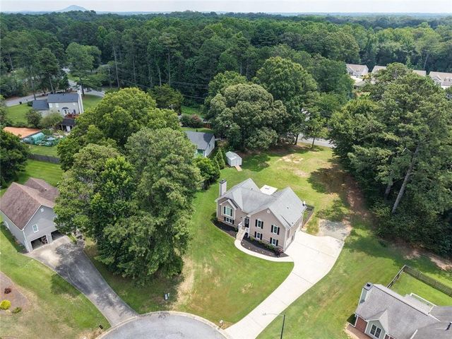 1822 Penrose Court, Powder Springs, GA 30127