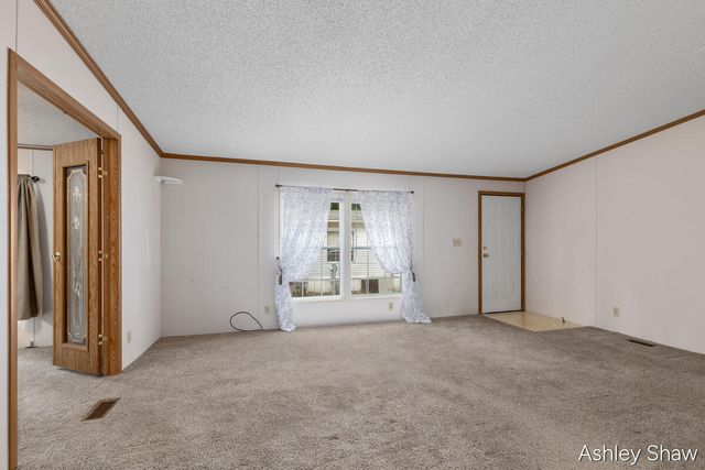 13566 Pinewood Drive, Grand Haven Twp, MI 49417