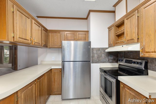 13566 Pinewood Drive, Grand Haven Twp, MI 49417