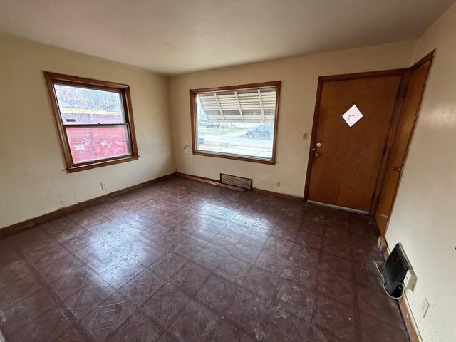 5318 N 61st STREET, Milwaukee, WI 53218