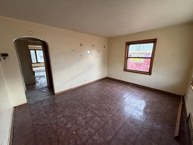 5318 N 61st STREET, Milwaukee, WI 53218