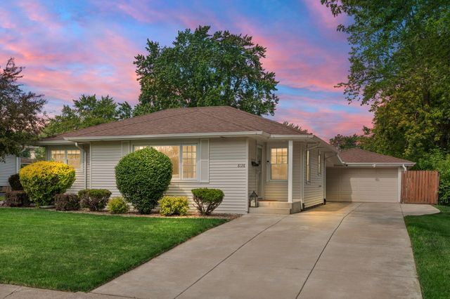 8128 Jackson Avenue, Munster, IN 46321