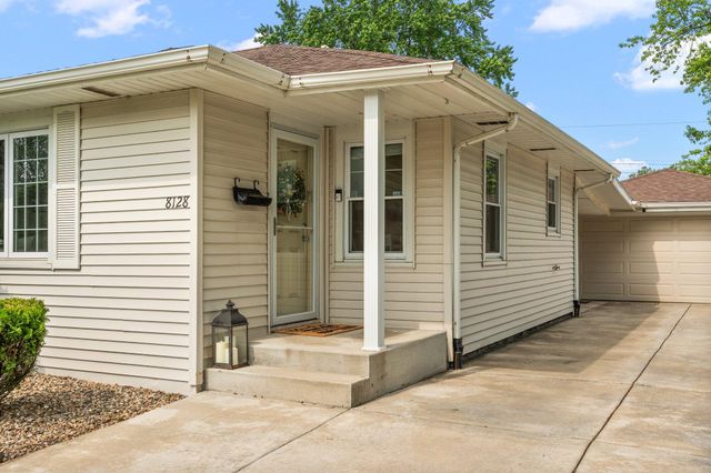 8128 Jackson Avenue, Munster, IN 46321