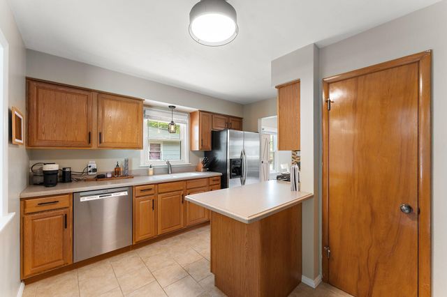 8128 Jackson Avenue, Munster, IN 46321